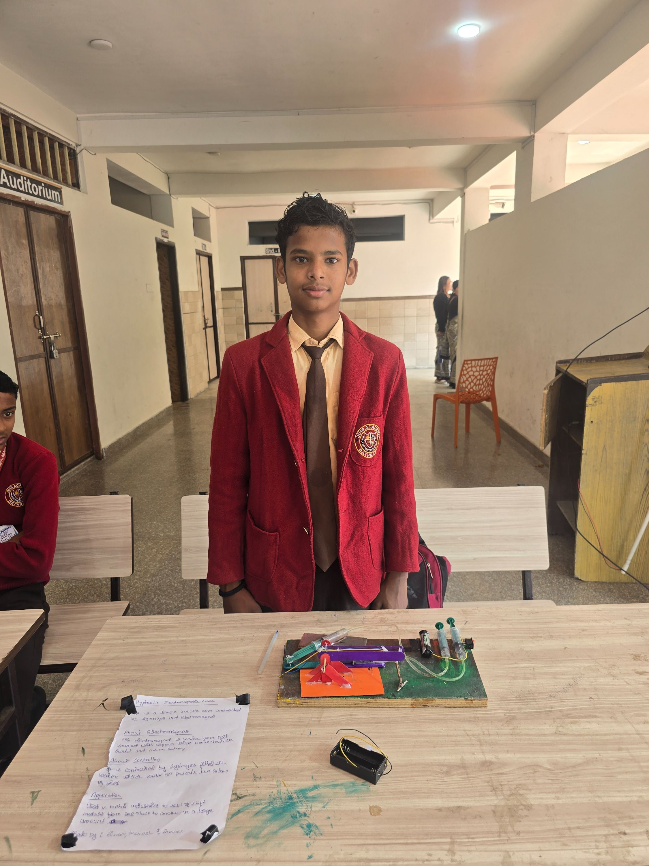 Hydraulic Electromagnetic crane